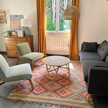 La Boheme Apartment *